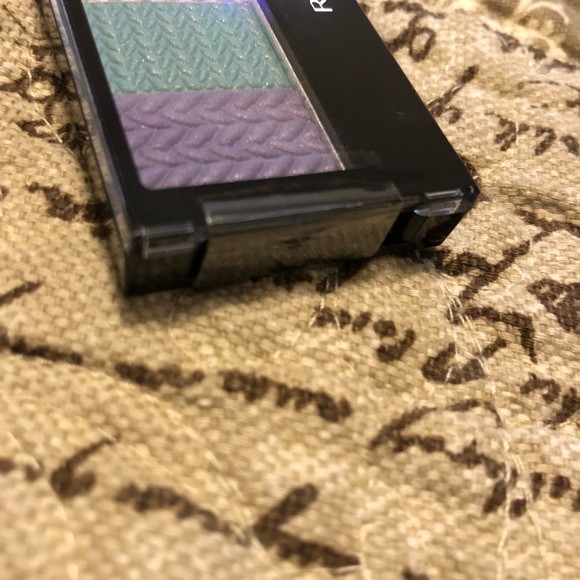 Revlon: The Perfect Eye Duo - Picture 4 of 8